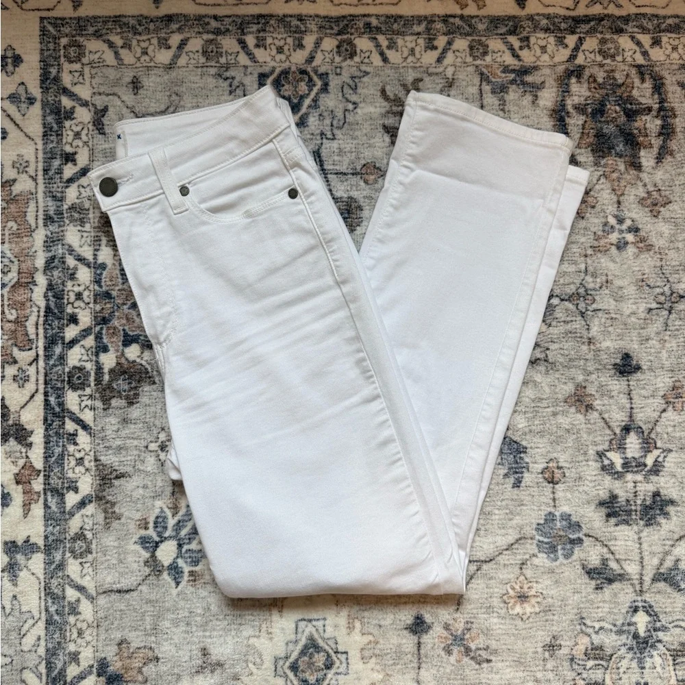 PAIGE Women's Jacqueline Straight Crisp White Ankle Jeans - Picture 2 of 8